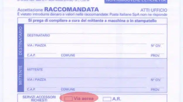 come spedire una raccomandata online
